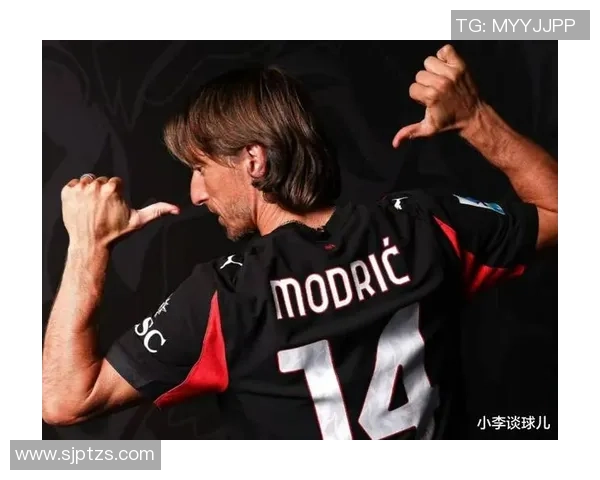 足球巨星的光辉之路：从天赋少年到世界足坛巅峰之路